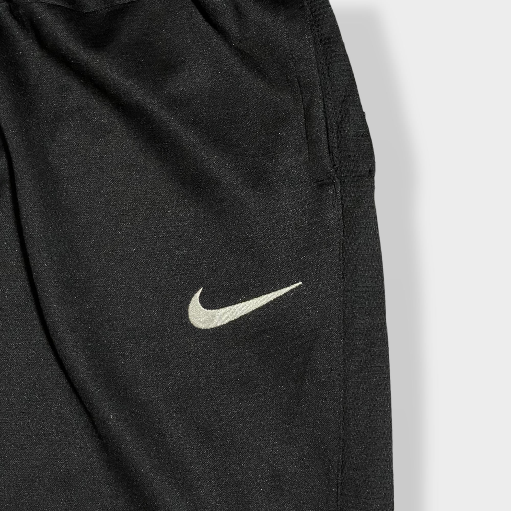 【NIKE】ワンポイント刺繍ロゴ トラックパンツ XL 黒 ブラック ナイキ