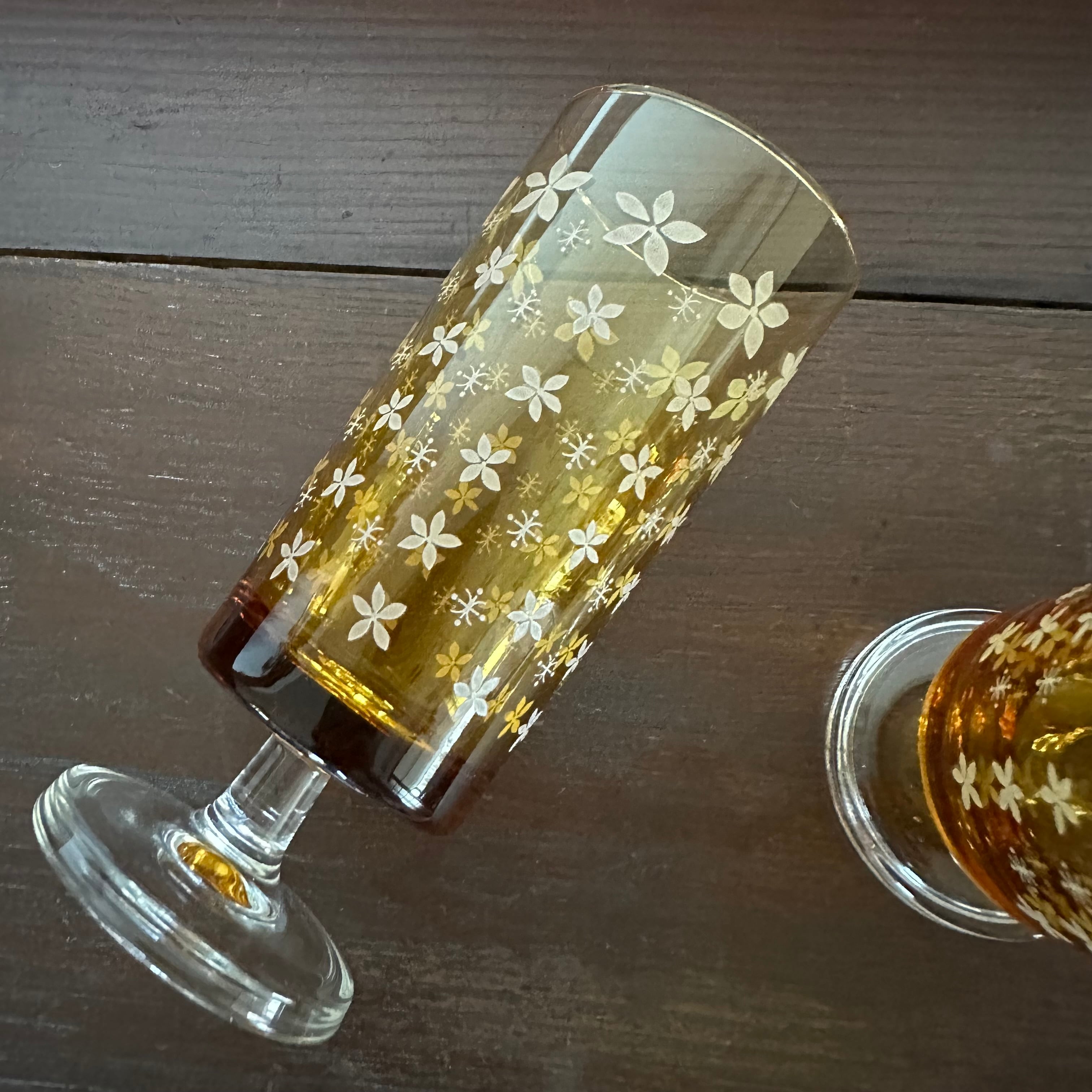 USED品 レトロ アデリア[はなぞの] フラワープリント 脚付き アンバー