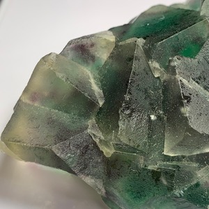 グリーンフローライト原石クラスター