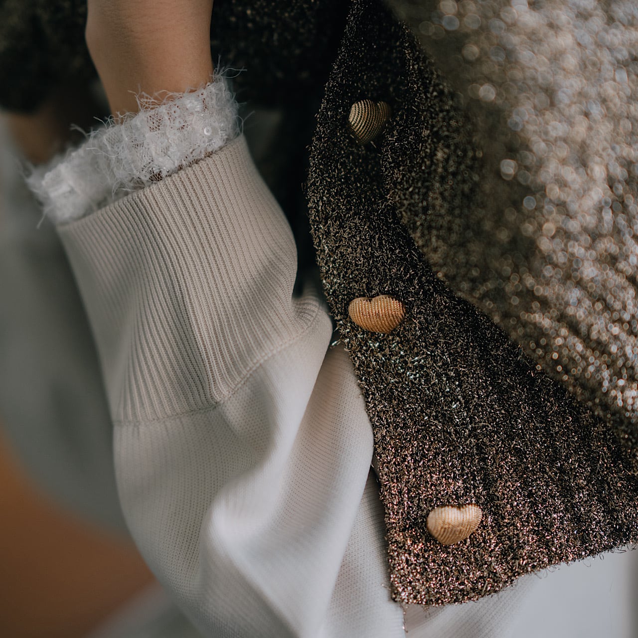 グリッターカーディガン(ゴールド) | LINKABLE