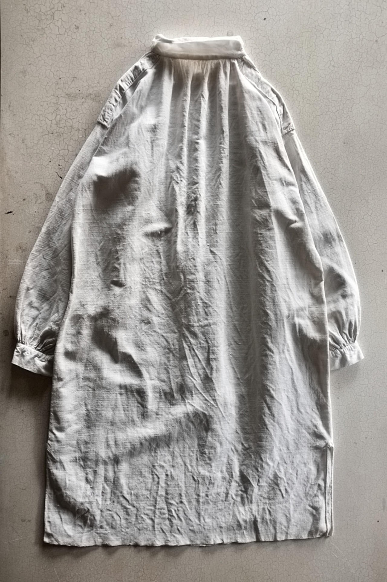 1900s フランス 清貧の画家へ  手織りリネンによるグランパシャツ アンティーク