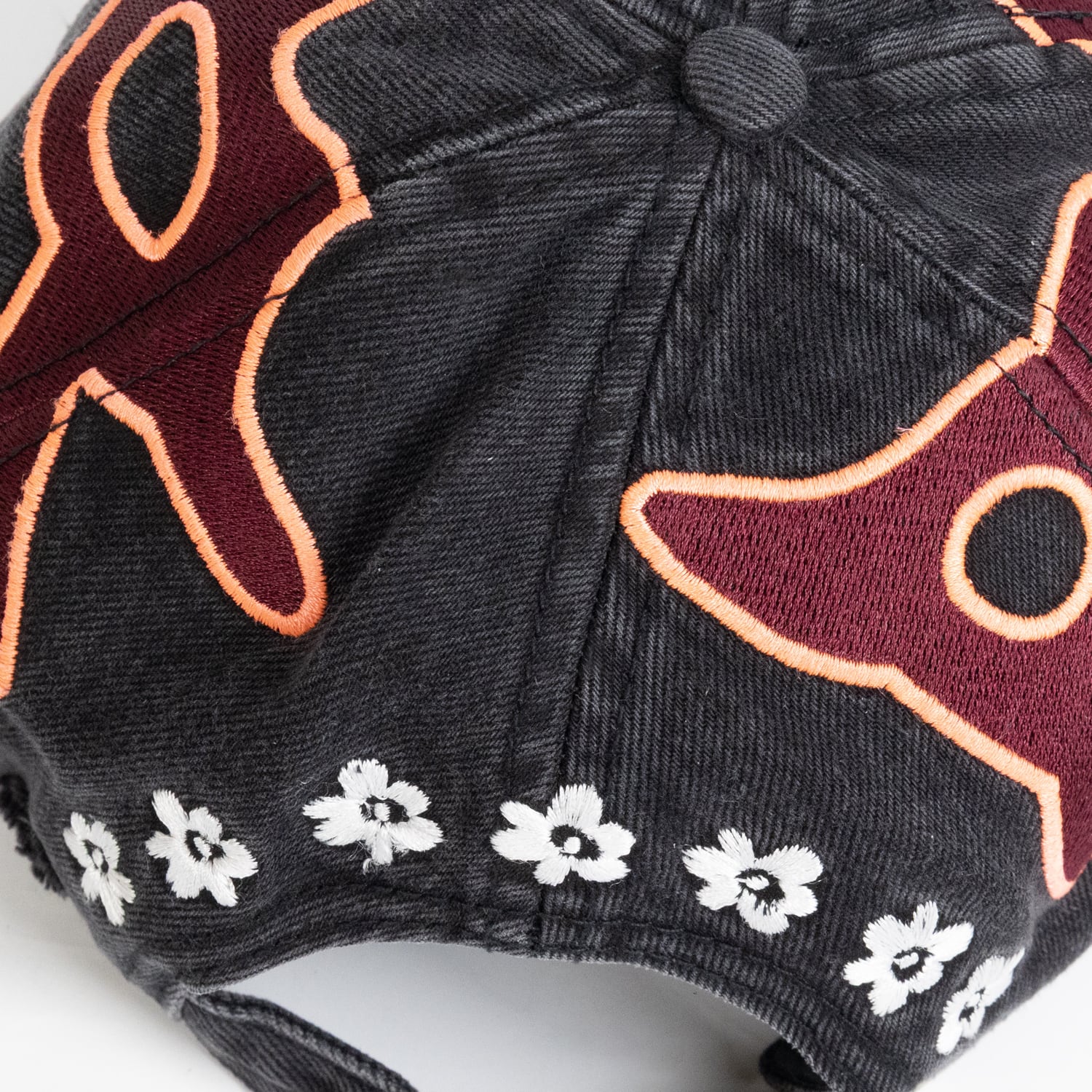 UNEEK BASEMNT - Discover independent style.