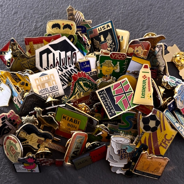 50個  フランス雑貨 ヴィンテージ  ピンバッジ ピンズ France pins  Pin badge vintage 古着 通販 リメイク ブローチ  アタッチメント付属 雑貨 2412026_2511007 -3