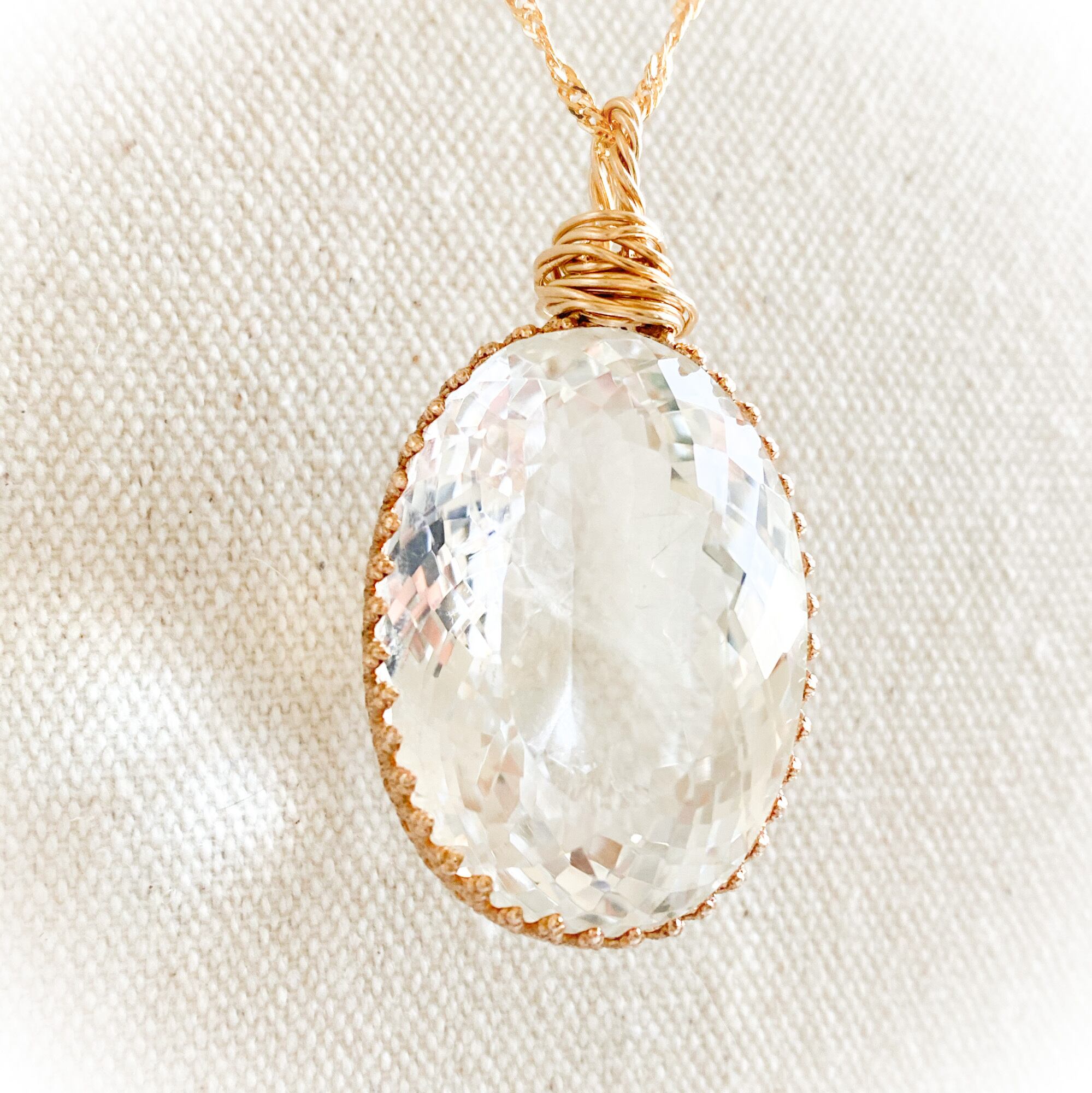 ハデランド社のクリスタルのオブジェ ㉛ 《宝石級》大粒クリスタルペンダント「ハーモニー・オブ・ライト