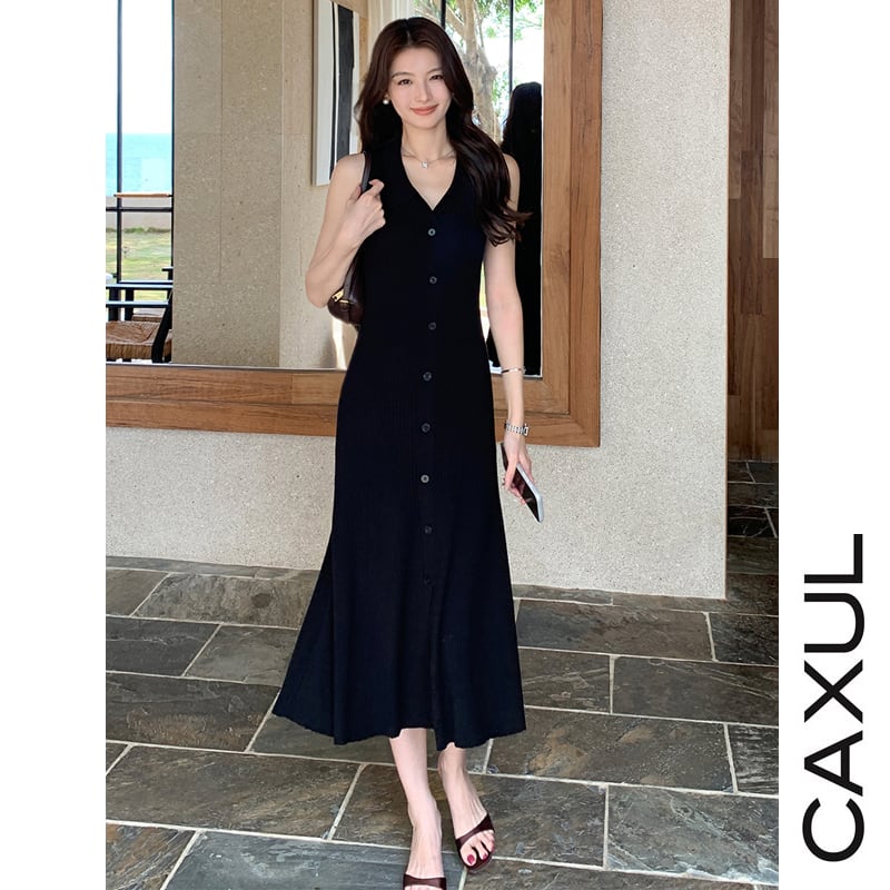 DRESS | CAXUL