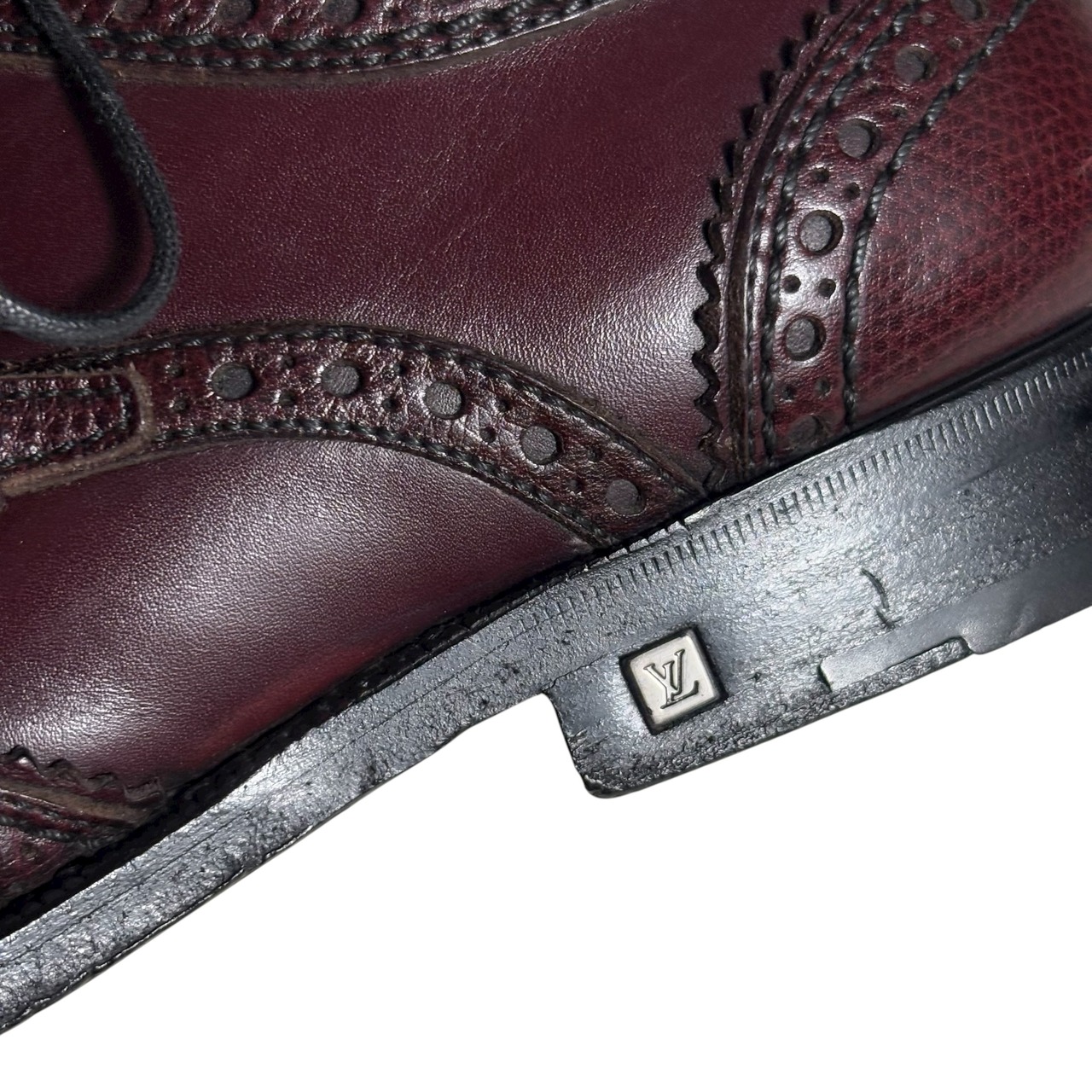 LOUIS VUITTON belt design wingtip shoes