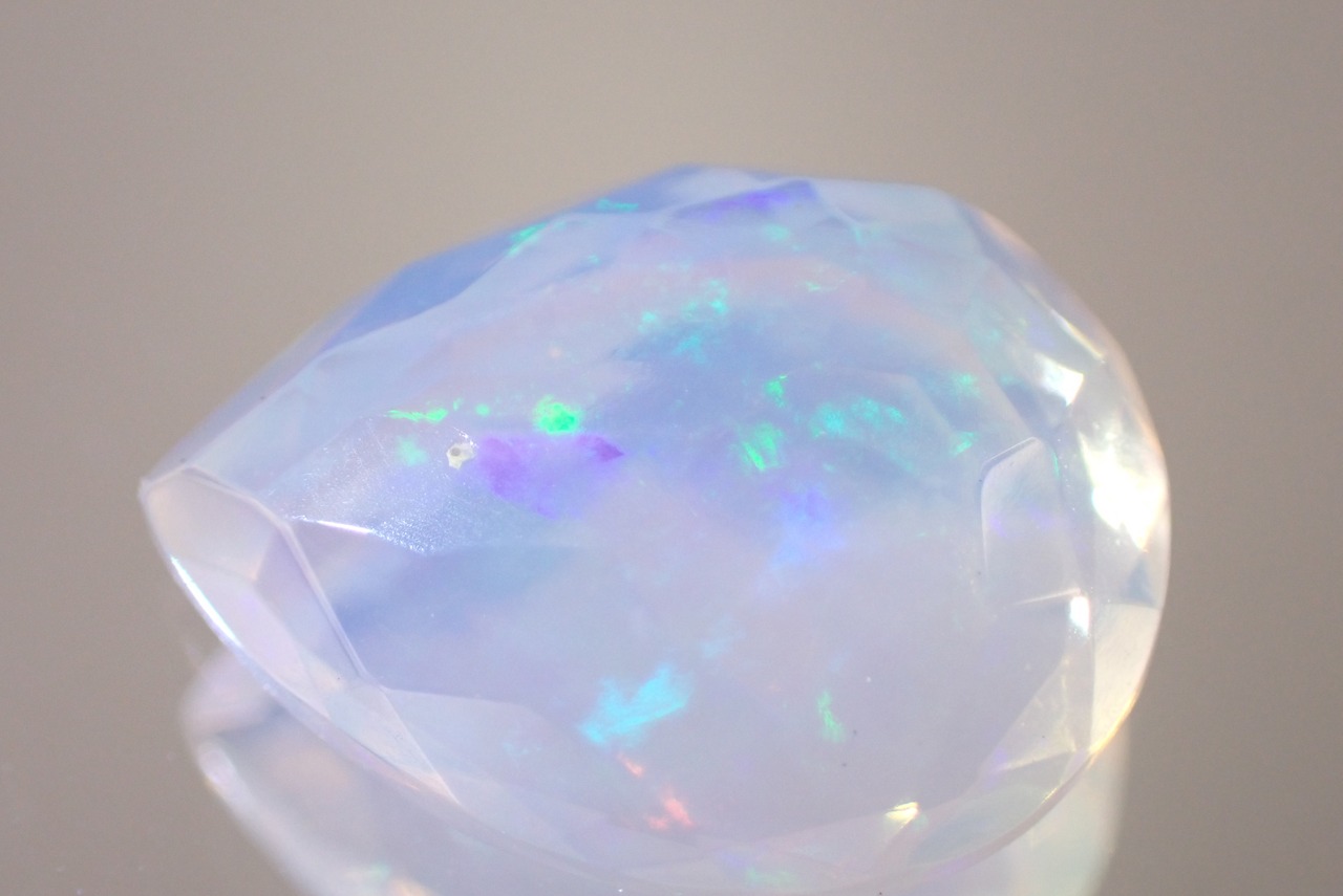 エチオピアオパール　2.82ct　[C9‐18]