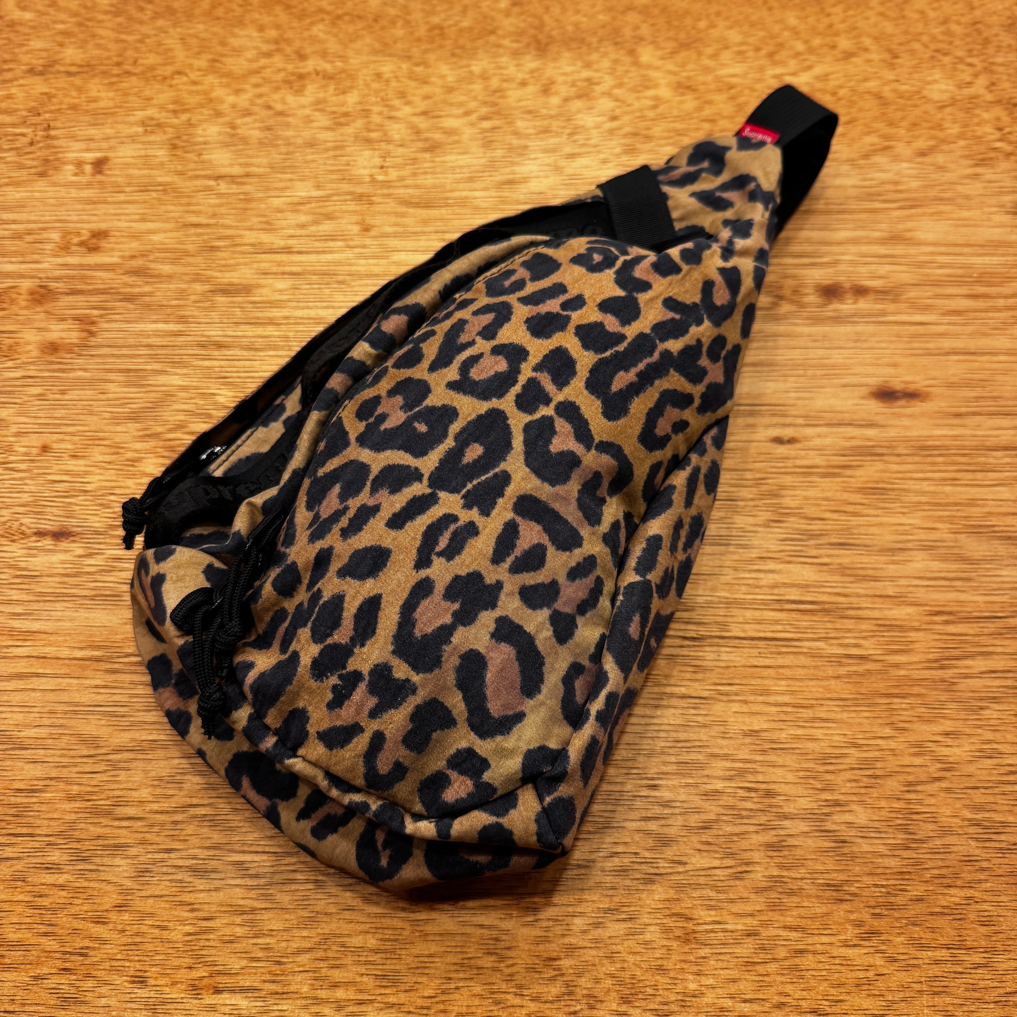 SUPREME WAIST BAG LEOPARD 2020 | safarionline