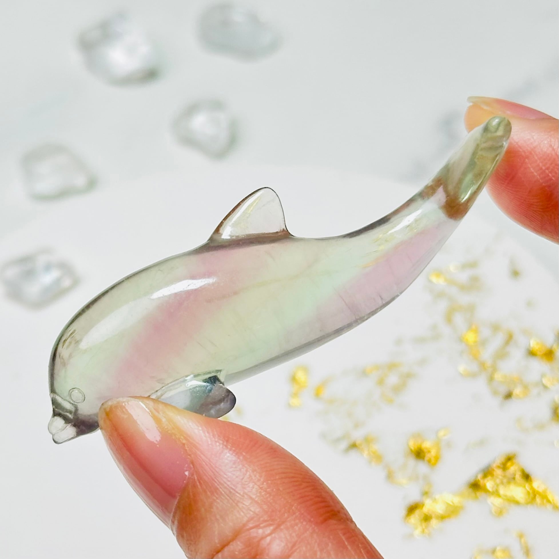 透明感きらめく天然石イルカ｜癒しのフローライト彫刻インテリア 09