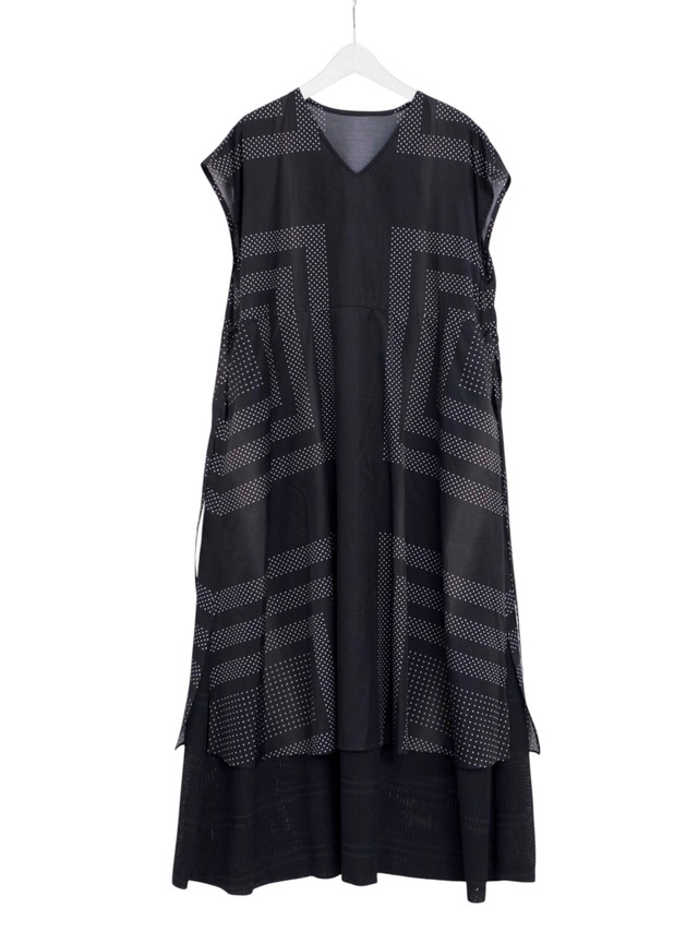 うたかたの夢のようなワンピース | RO-33303_BLACK