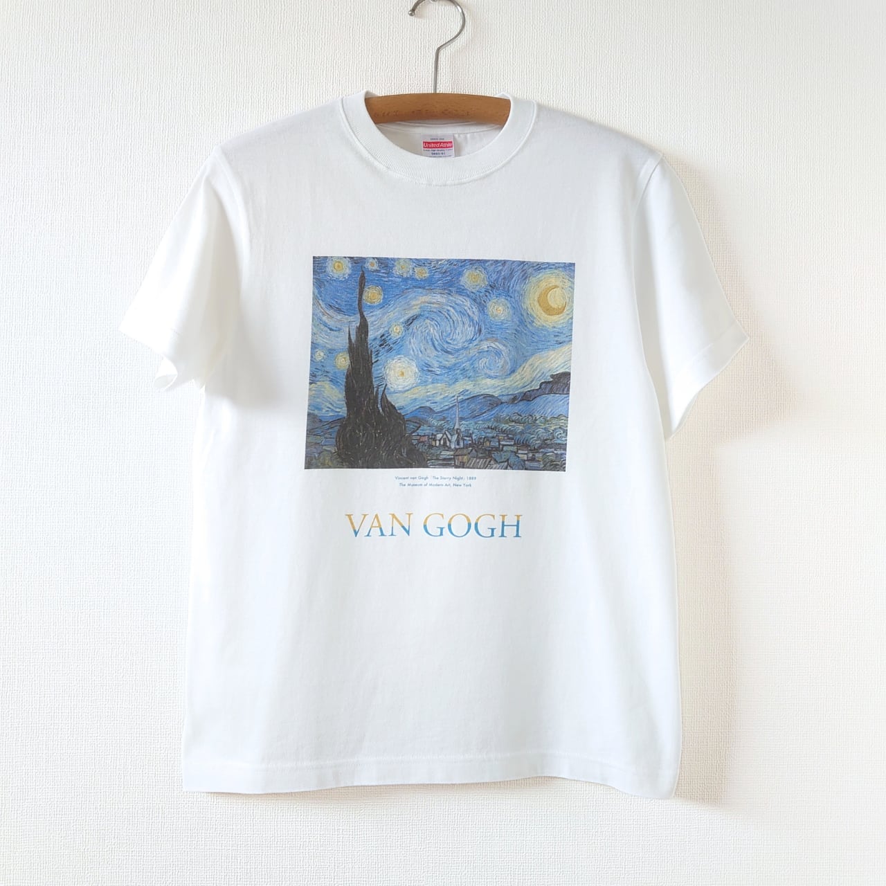ゴッホ アートTシャツ 星月夜 <東京都美術館ミュージアム ゴッホ アートTシャツ 星月夜 <東京都美術館ミュージアム
