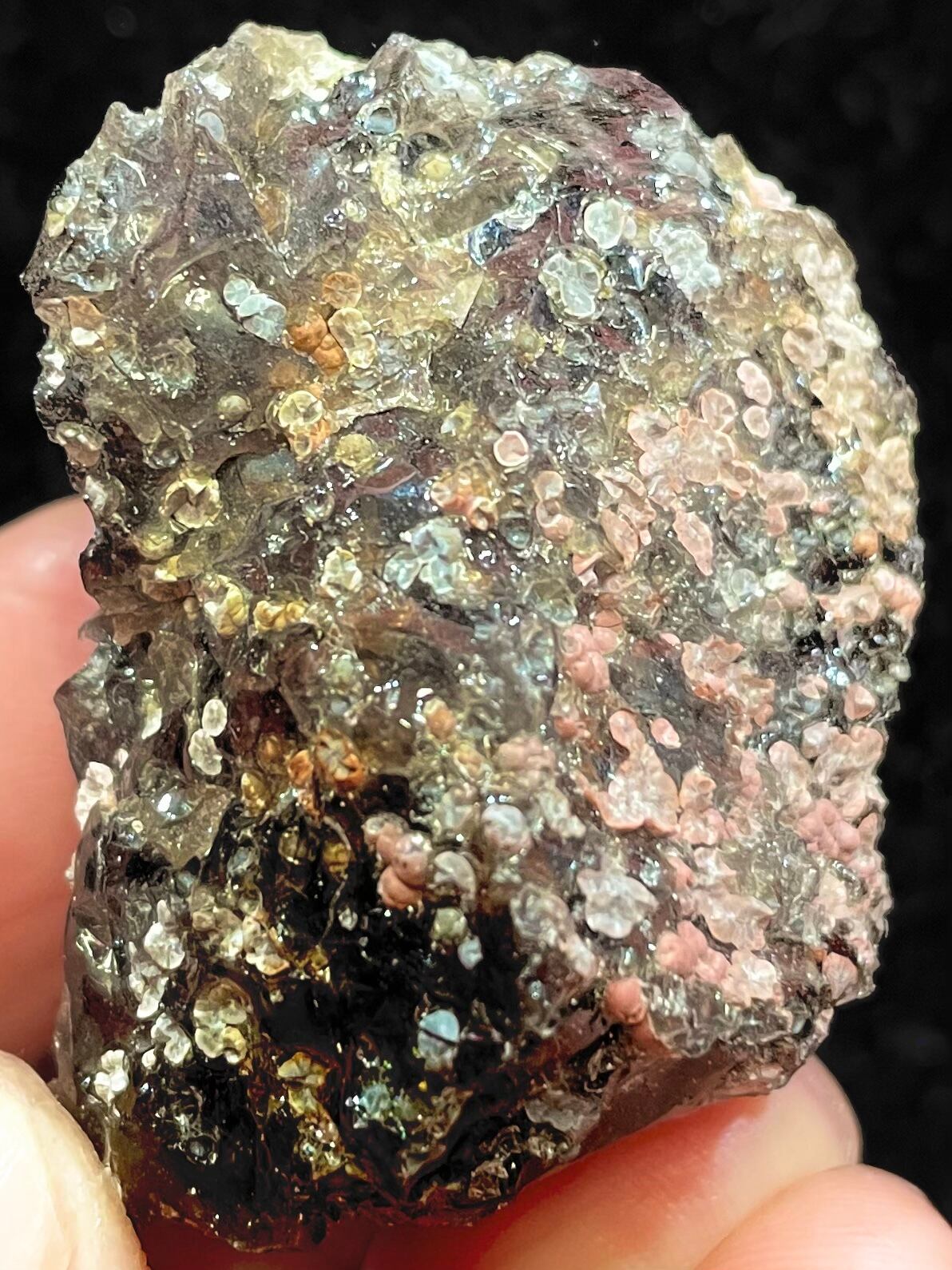 10) 天と地を繋ぐ「ピンク・クリストバライト」黒曜石