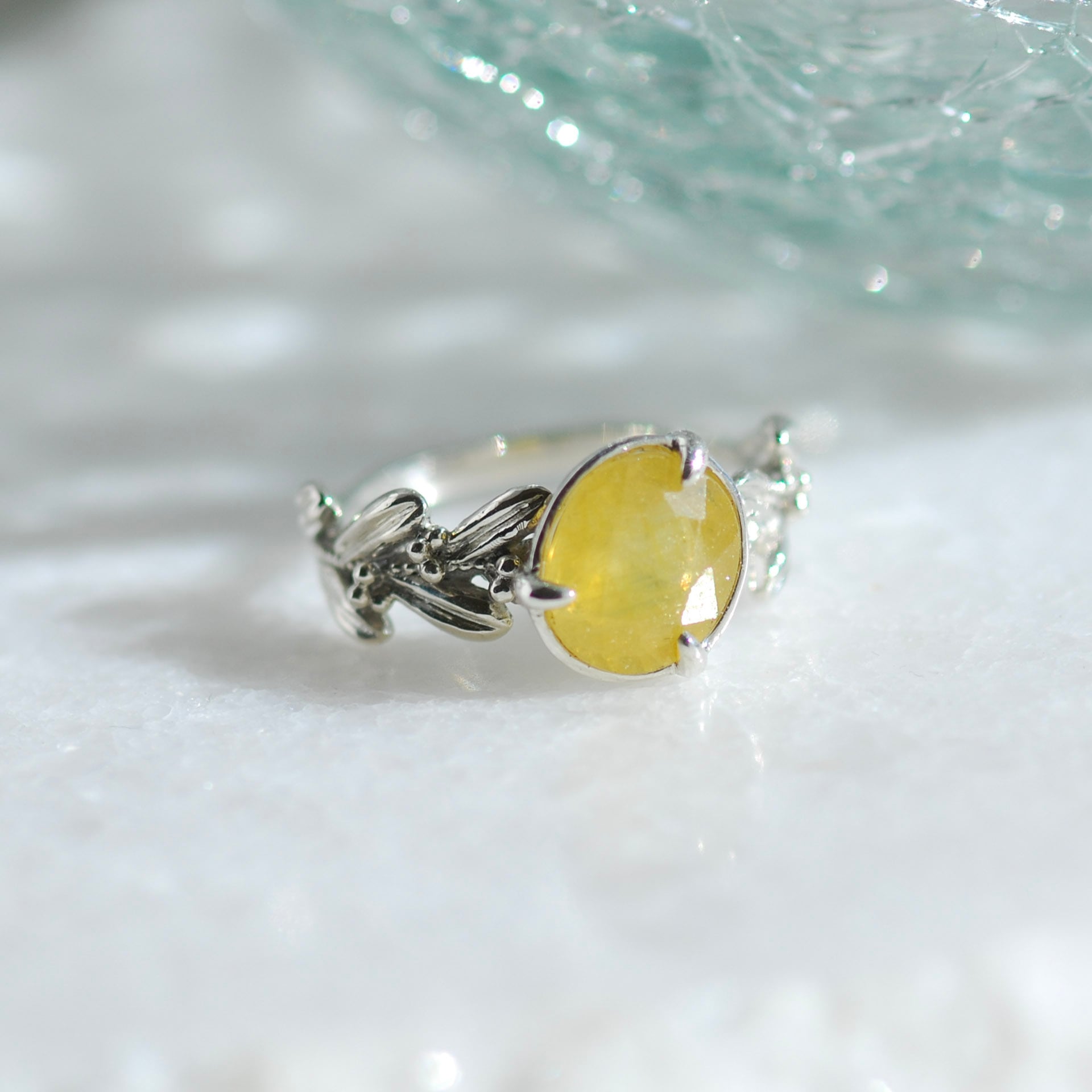 イエローサファイア オリーブモチーフのリング【1点限定