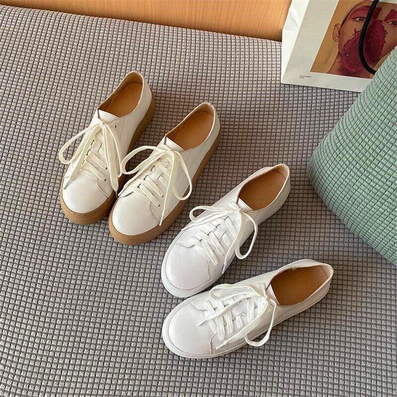 【新作】【送料無料】 春秋ウィメンズホワイトシングルシューズラウンドトゥレースアップシングルシューズ増厚ソールシューズ 靴 スプリング 春物 オータム 秋物 ラウンドトー 10b360974569931