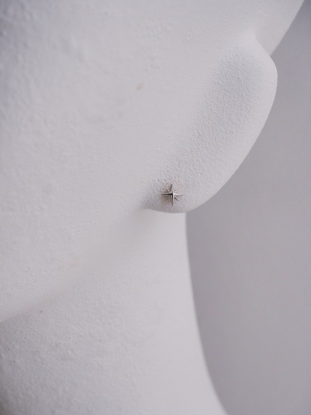 light　※ピアスのみ [ チタンポスト]