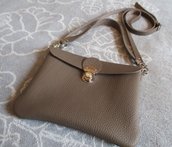 【人気色エトープ】文庫本とお財布持ってちょっとお出かけバッグ(横型)