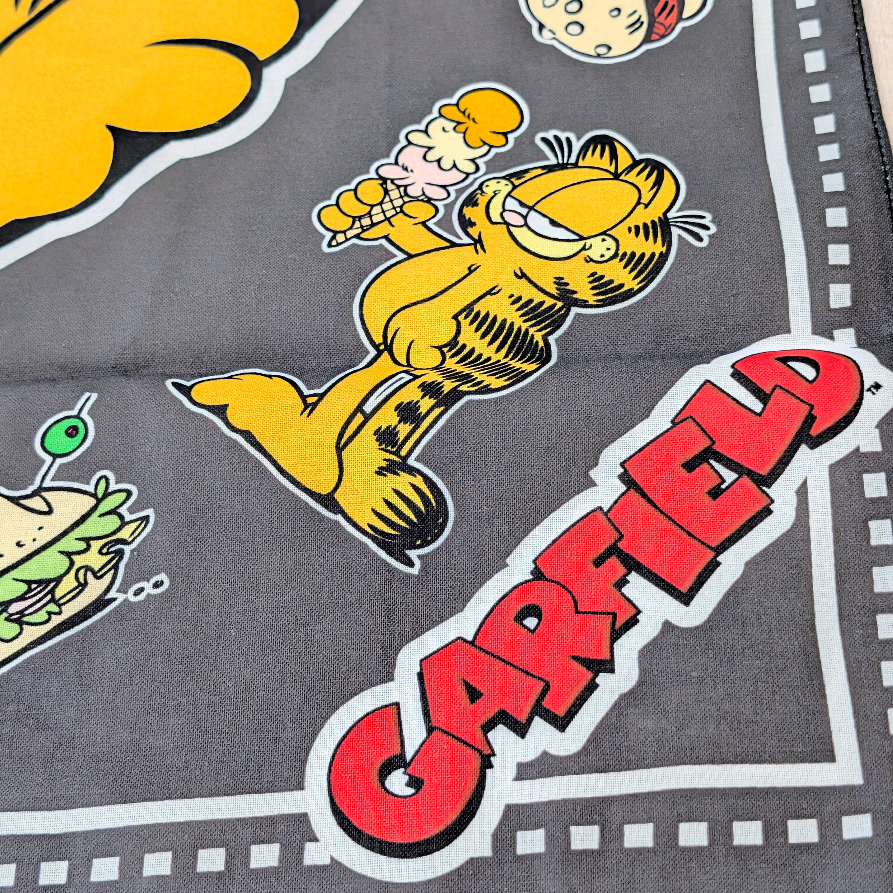 ✨️鞄などのアクセントにも✨️【 Garfield ( ガーフィールド ) 】『 FOOD♡ 』バンダナ / ランチクロス 〚アメリカン雑貨 アメトイ〛