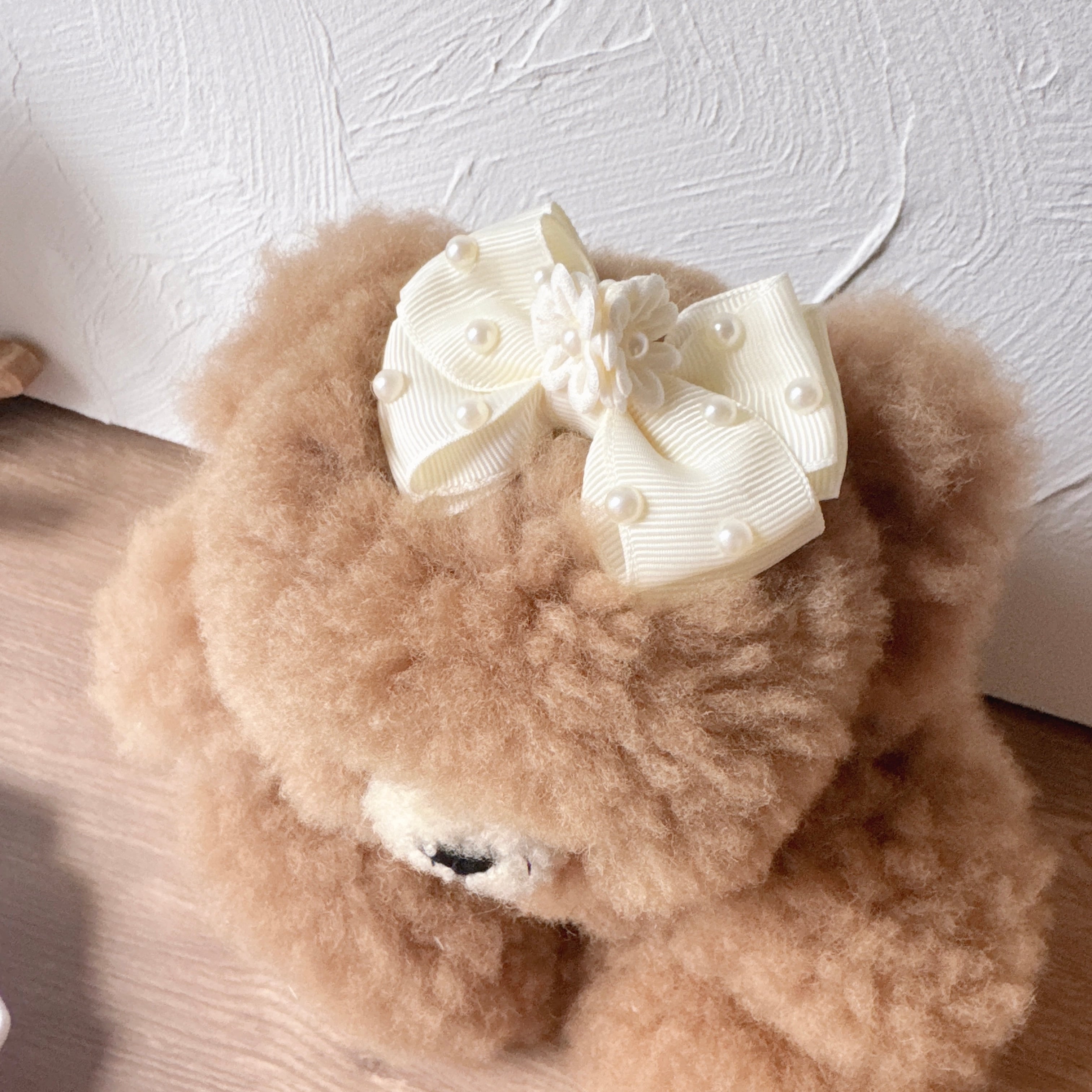 小さなお花とパールのリボンパッチン