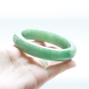 【内径 約61.3mm 】翡翠甲丸バングル A貨翡翠 jd_bg1272
