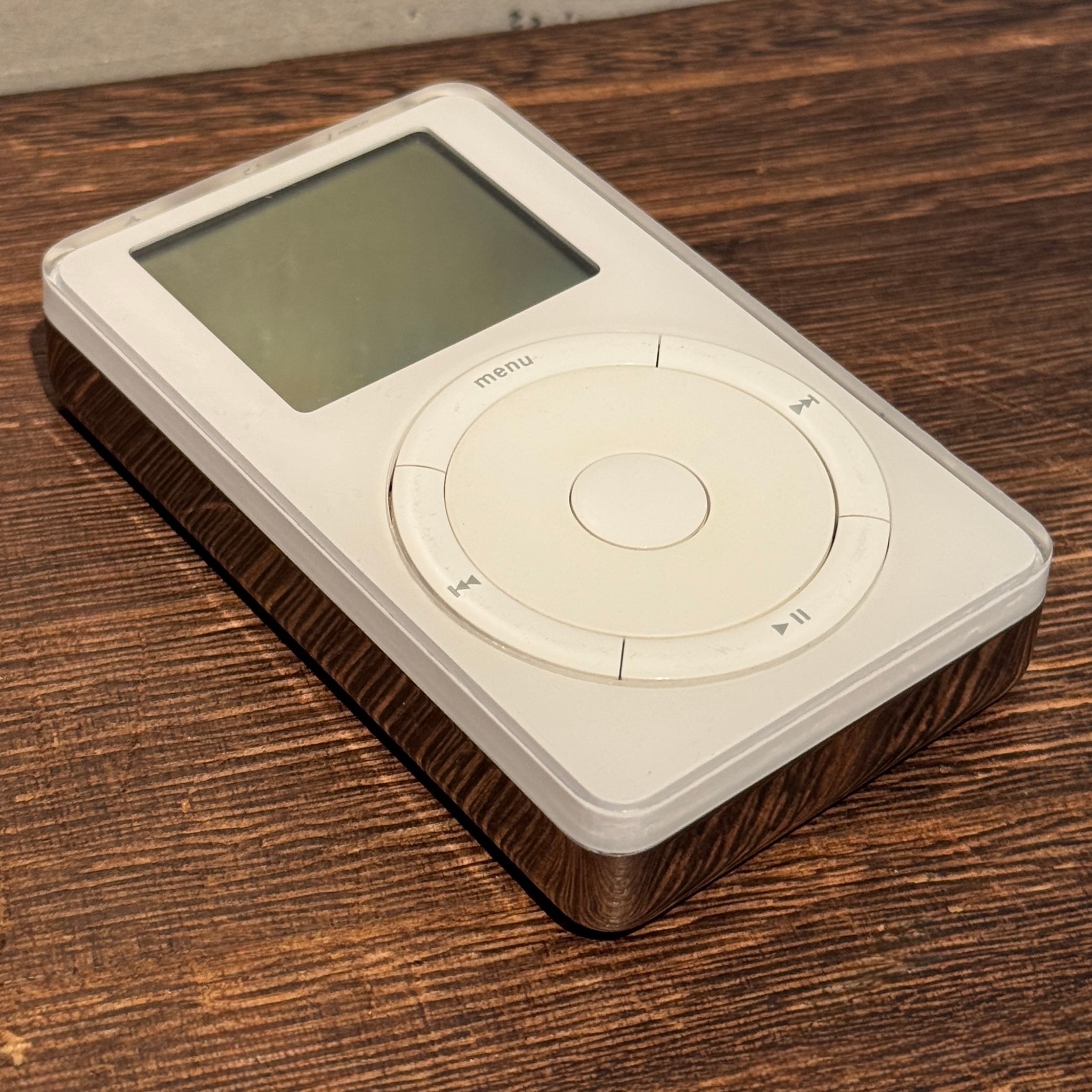 Apple 初代 iPod 5GB｜充電アダプター・ケーブルセット | Happy Pod