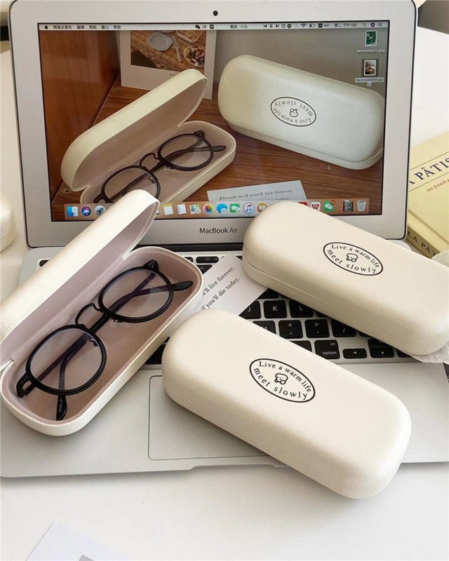 わんちゃんのメガネケース 小物入れ アイボリー ホワイト ブラック 皮 眼鏡ケース 茶色 ポーチ 韓国ファッション Nuance You 韓国インテリア 韓国ファッション 北欧インテリア 海外インポート品 通販shop わんちゃんのメガネケース 小物入れ アイボリー ホワイト ブラック 皮 眼鏡ケース 茶色 ポーチ 韓国ファッション Nuance You 韓国インテリア 韓国ファッション 北欧インテリア 海外インポート品 通販shop