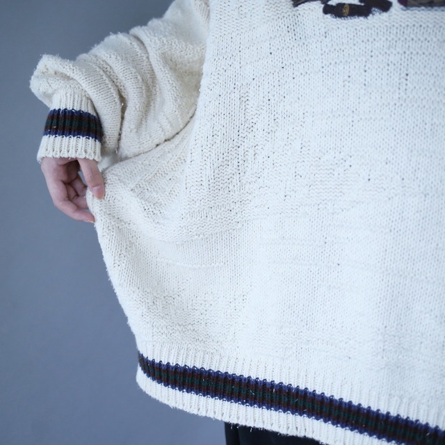 "刺繍" birds design over silhouette cotton knit sweater