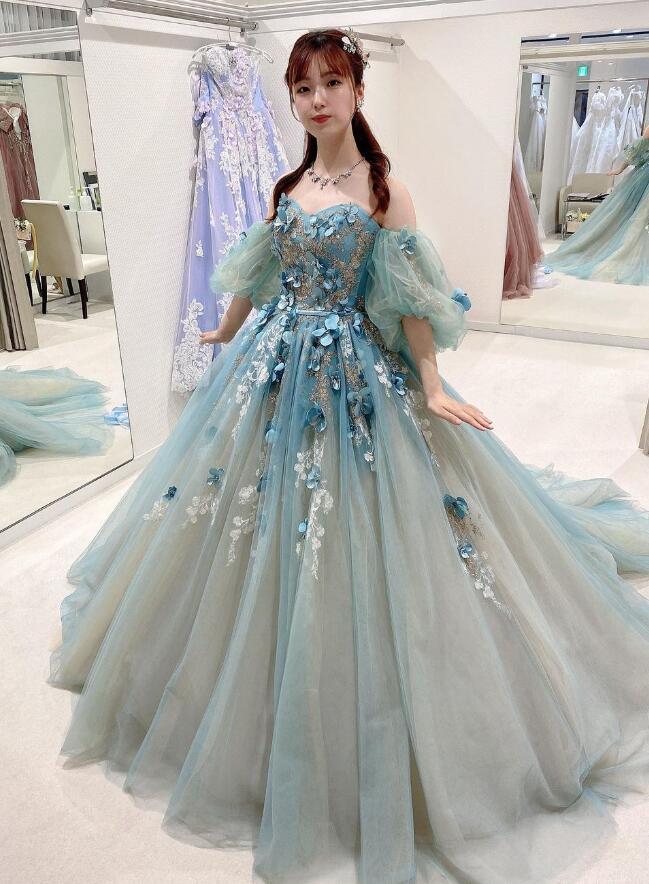 豪華！ ウェディングドレス カラードレス パフスリーブ 爽やかで優しいブルー 編み上げ 花モチーフ プリンセスライン 花嫁 |  Cinderelladress powered by BASE