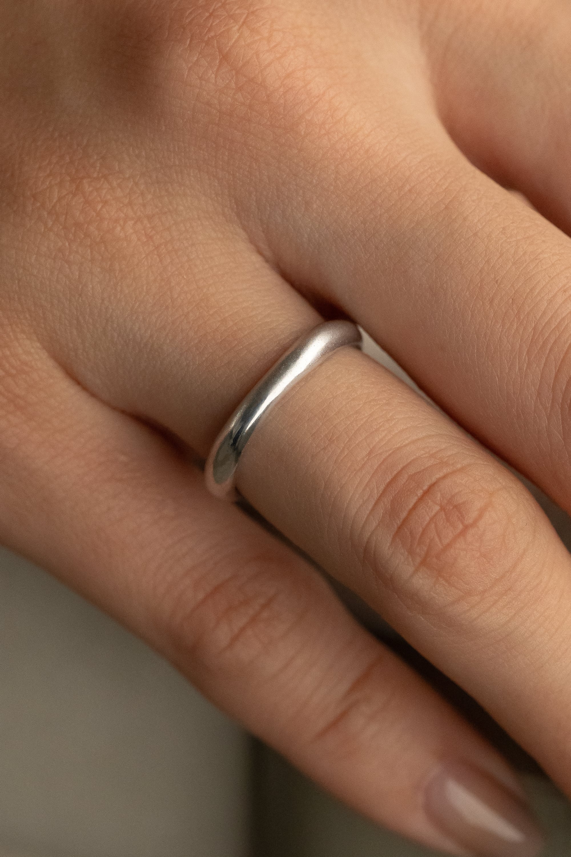 露のリング(SV925/RD) | MIKU FUKAMITSU