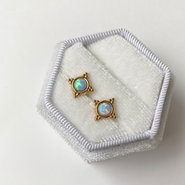 オパール サークル ピアス MN279