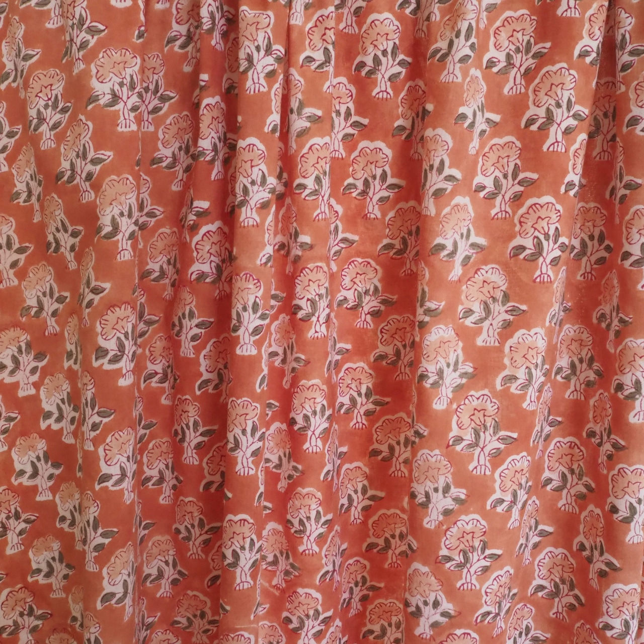ブロックプリント生地【50cm単位】インド綿 小花柄 くすみオレンジ×カーキ #41783-OR2