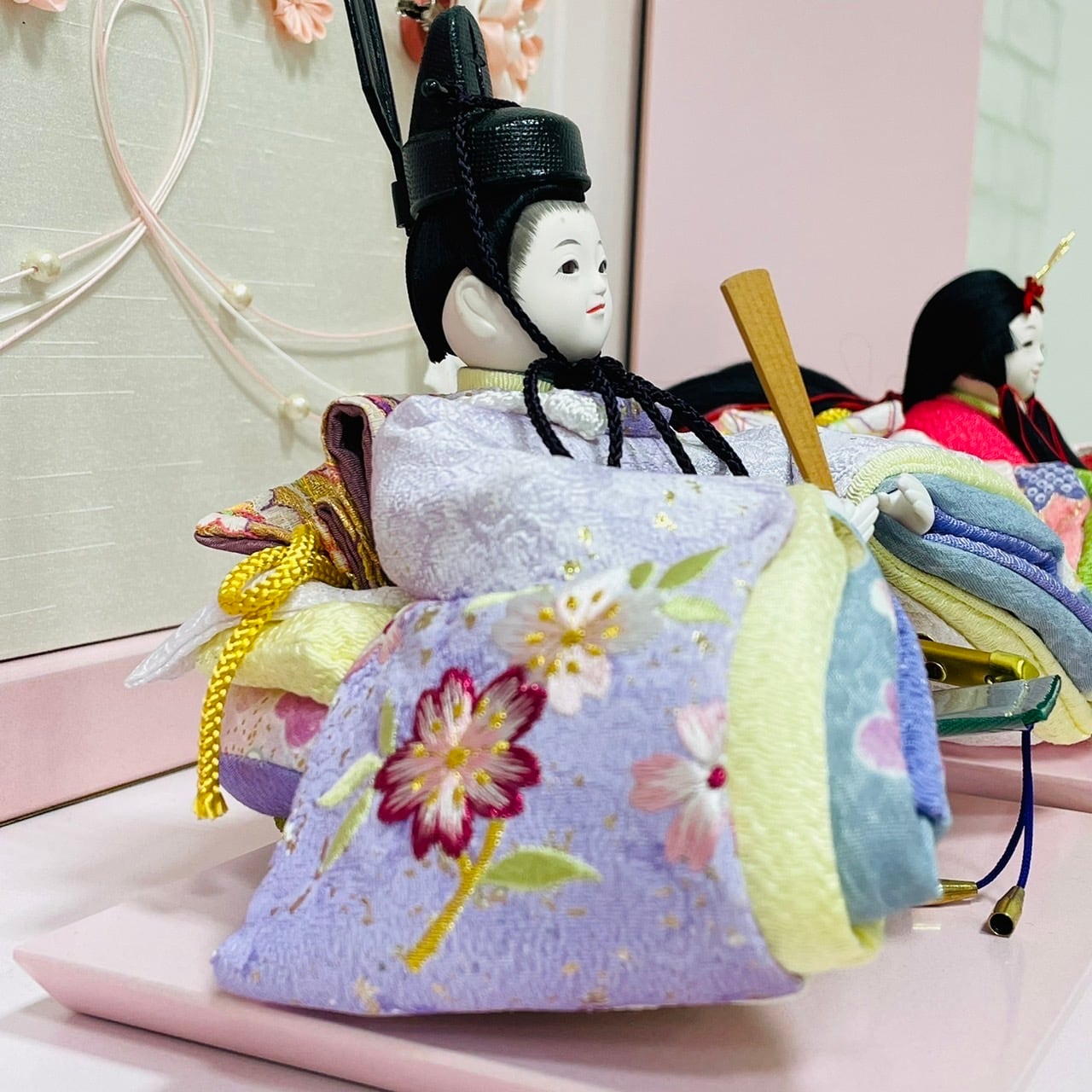 雛人形 ＜おさな雛ころん＞ 桃｜ひな人形 | 【公式】人形のはな