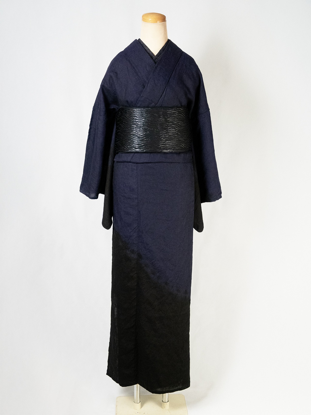 【レディース】仕立て上がり 絞り染め麻着物 黒紫　[B1266]