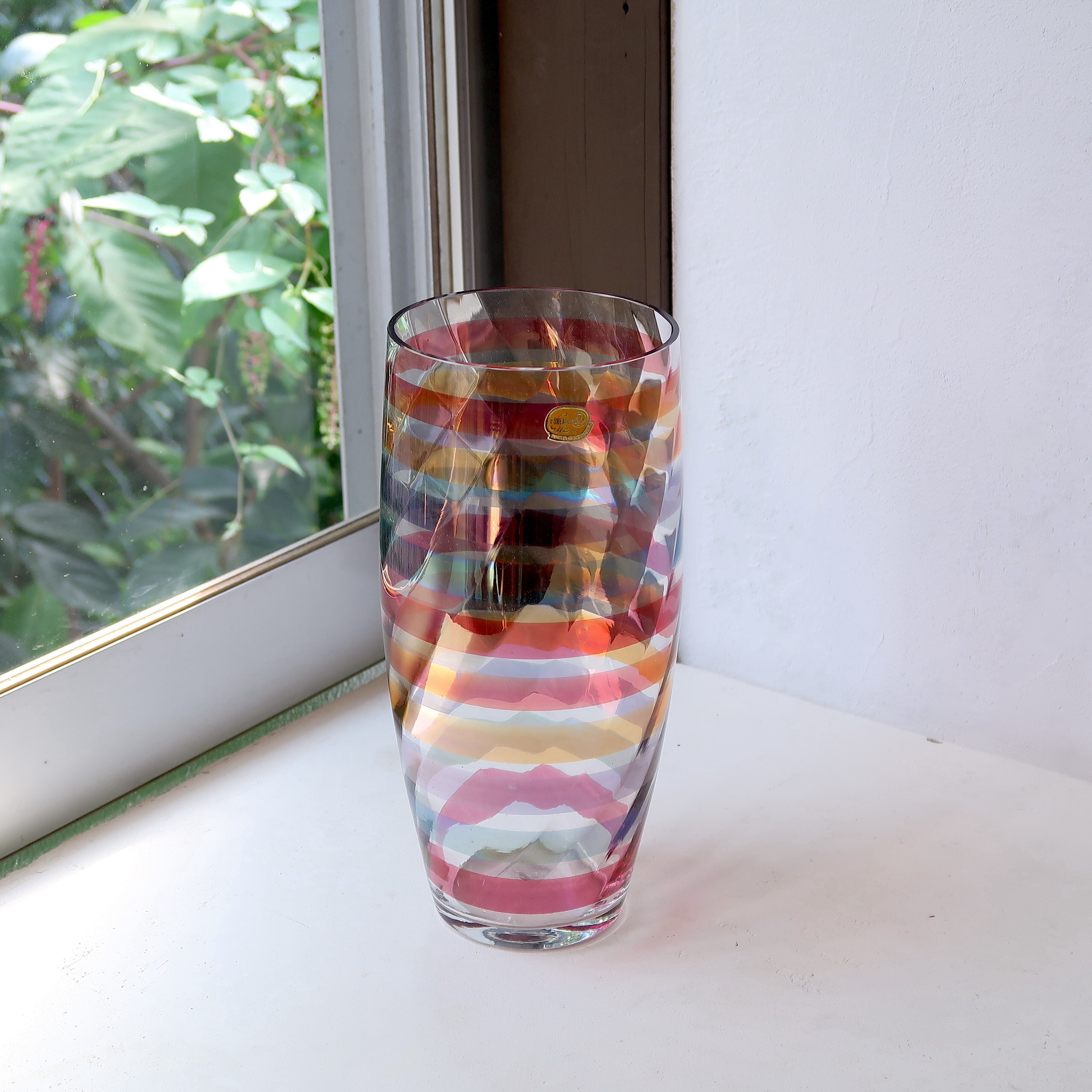 虹色ボーダーの花瓶 | SUISUI