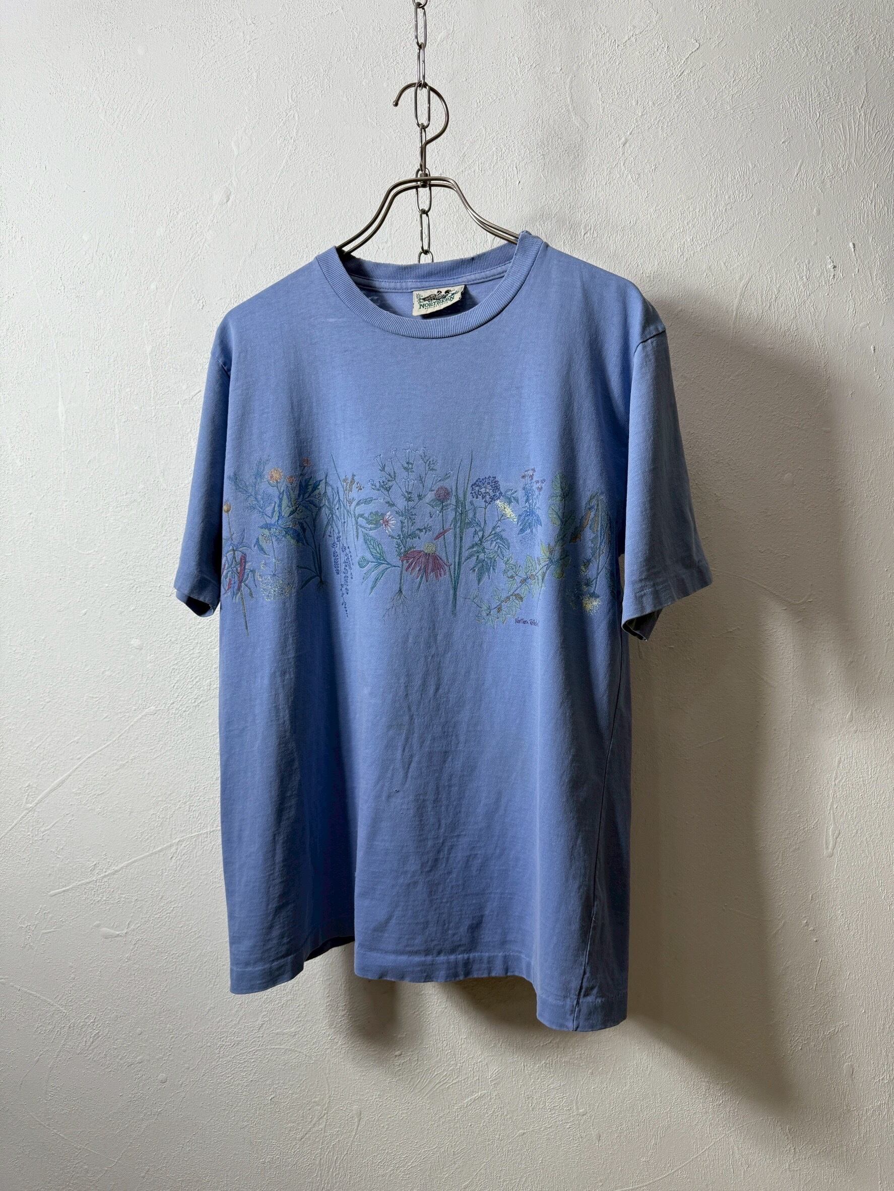 90’s CANADA made “botanical art” T-shirt