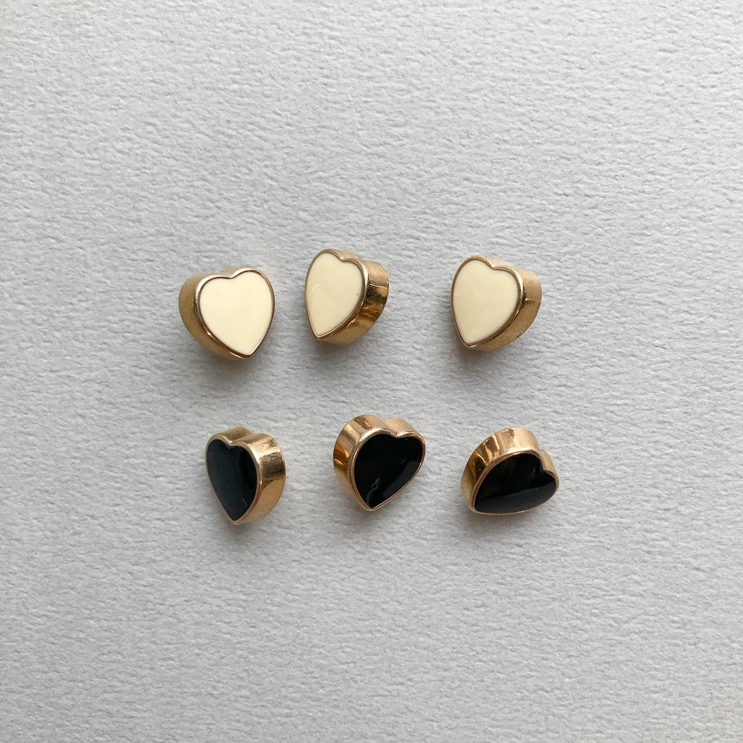 最終入荷〉ゴールド縁のミニゆるハートボタン | Dua-アクセサリー