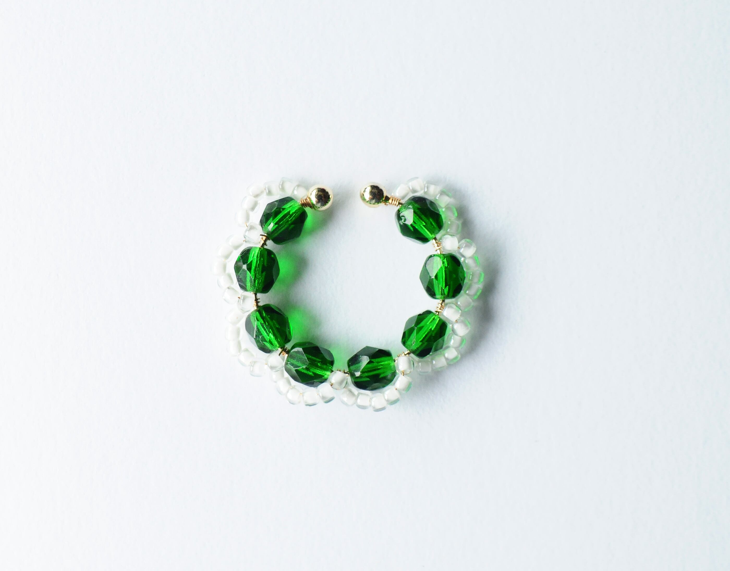 ＜Rollo～イロヅクビジュー～＞イヤーカフ『 Forest green × Yuki 』
