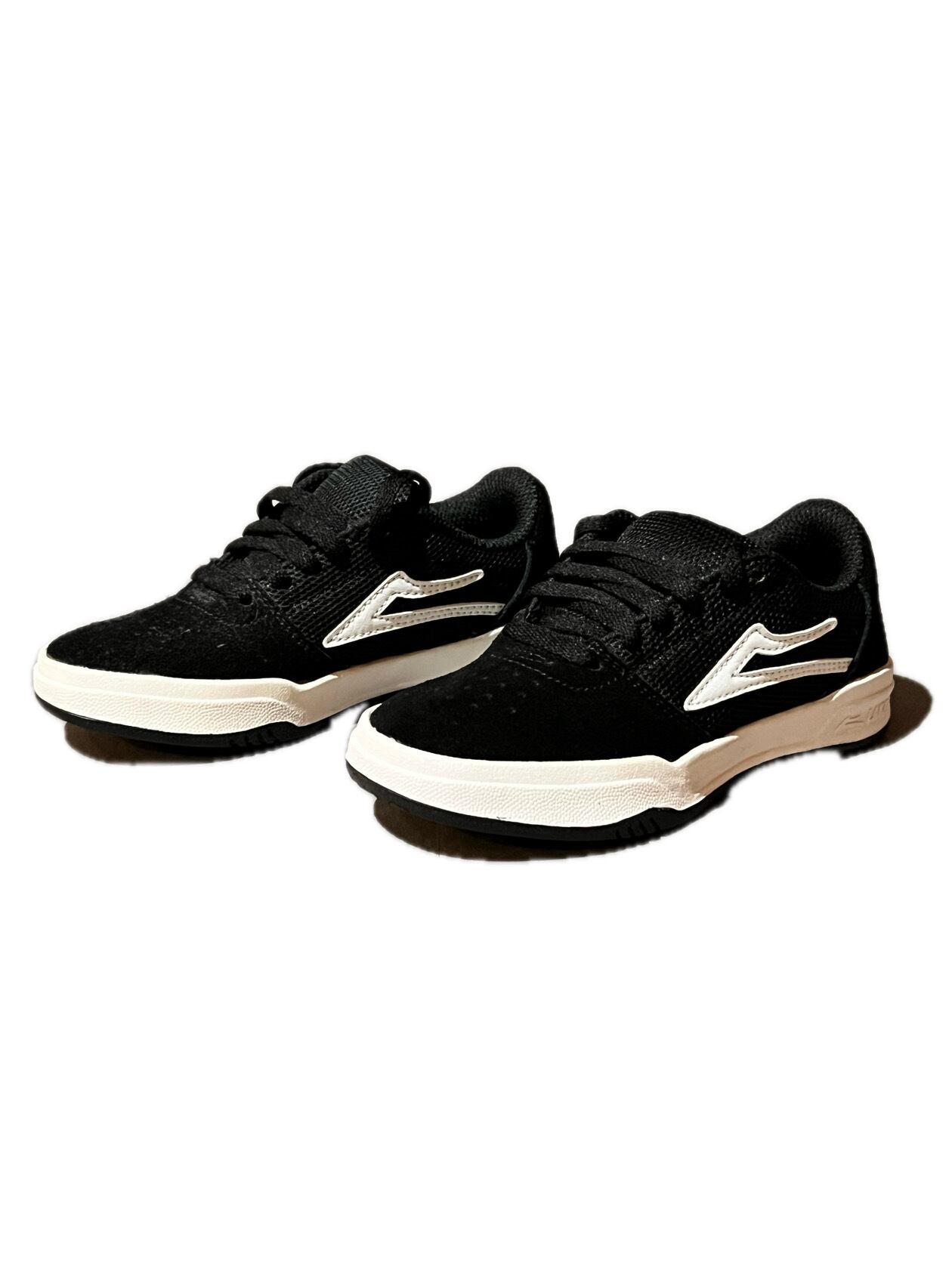 DC shoes × Diaspora skateboarding | KON. Skateboard store