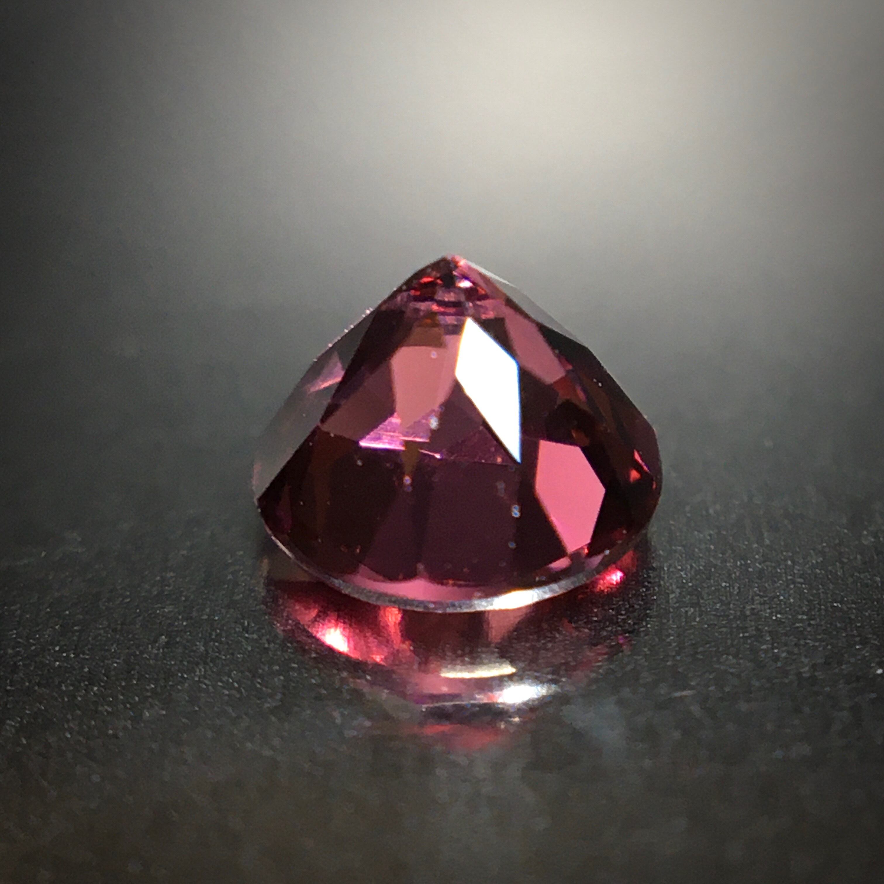 ラズベリーレッド”甘い輝き 0.5ct UP 天然 ロードライト ラズベリーレッド”甘い輝き 0.5ct UP 天然 ロードライト