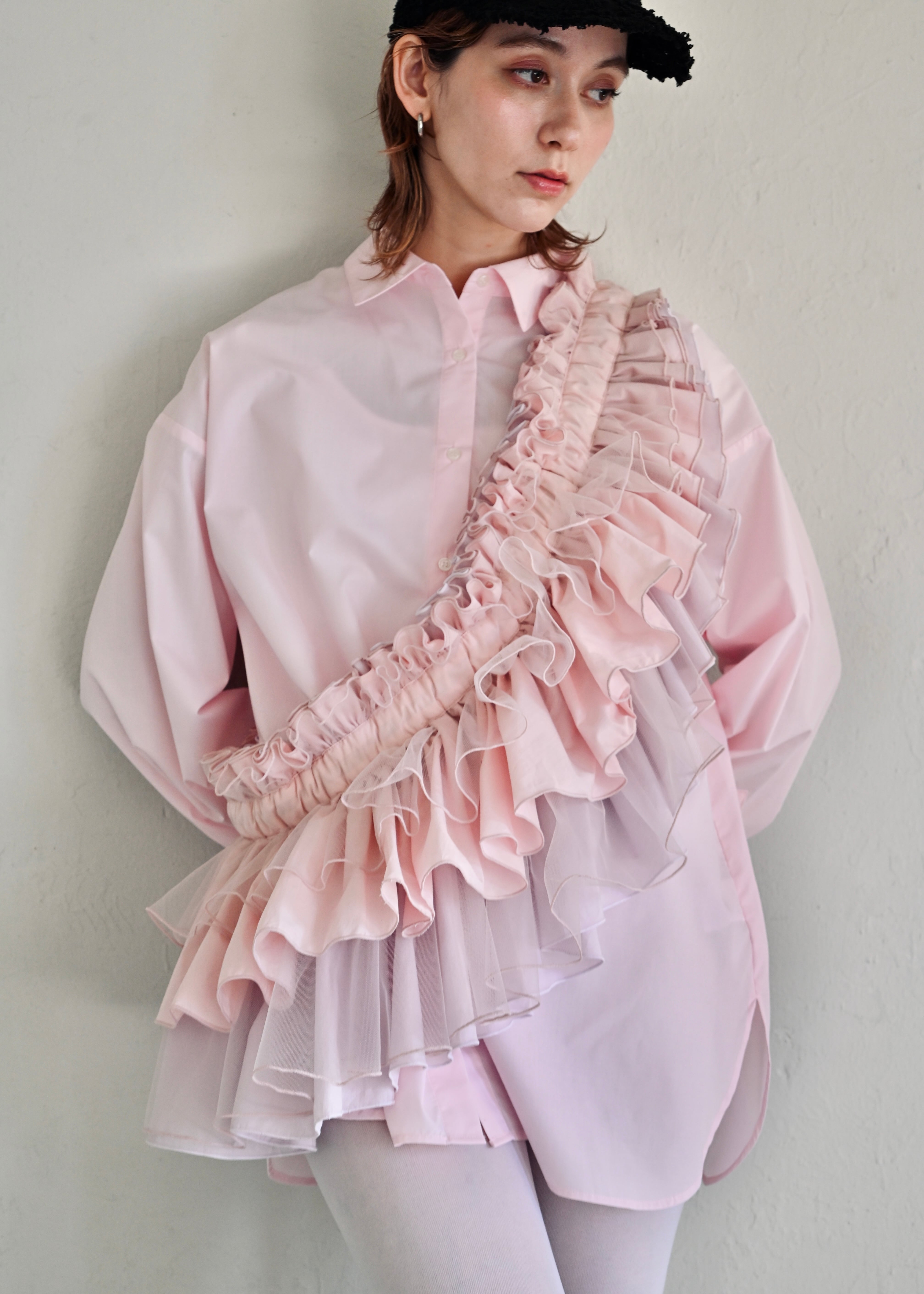 DŌRA MÖRA | Versatile Ruffled Bag - SAKURA PINK | ORIENT MILLINERY