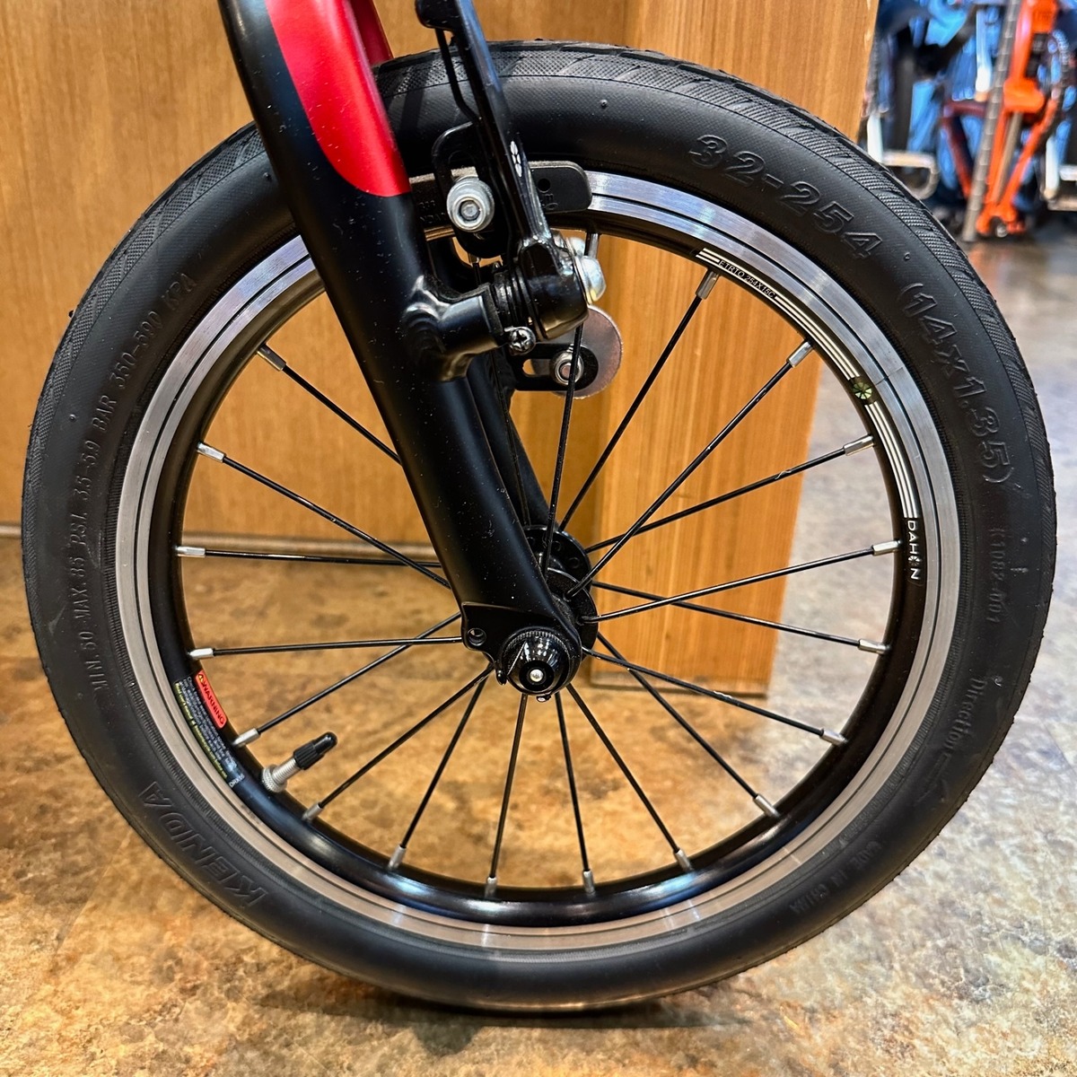タイヤ 14×1.35 (37-254) DAHON K3/Dove Plus | LORO ONLINE STORE