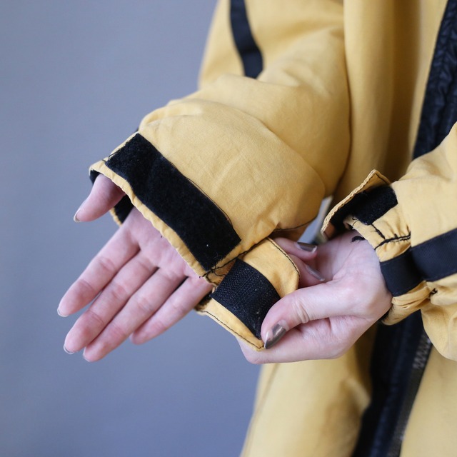 "black×yellow" tech design loose silhouette zip-up jacket with hood