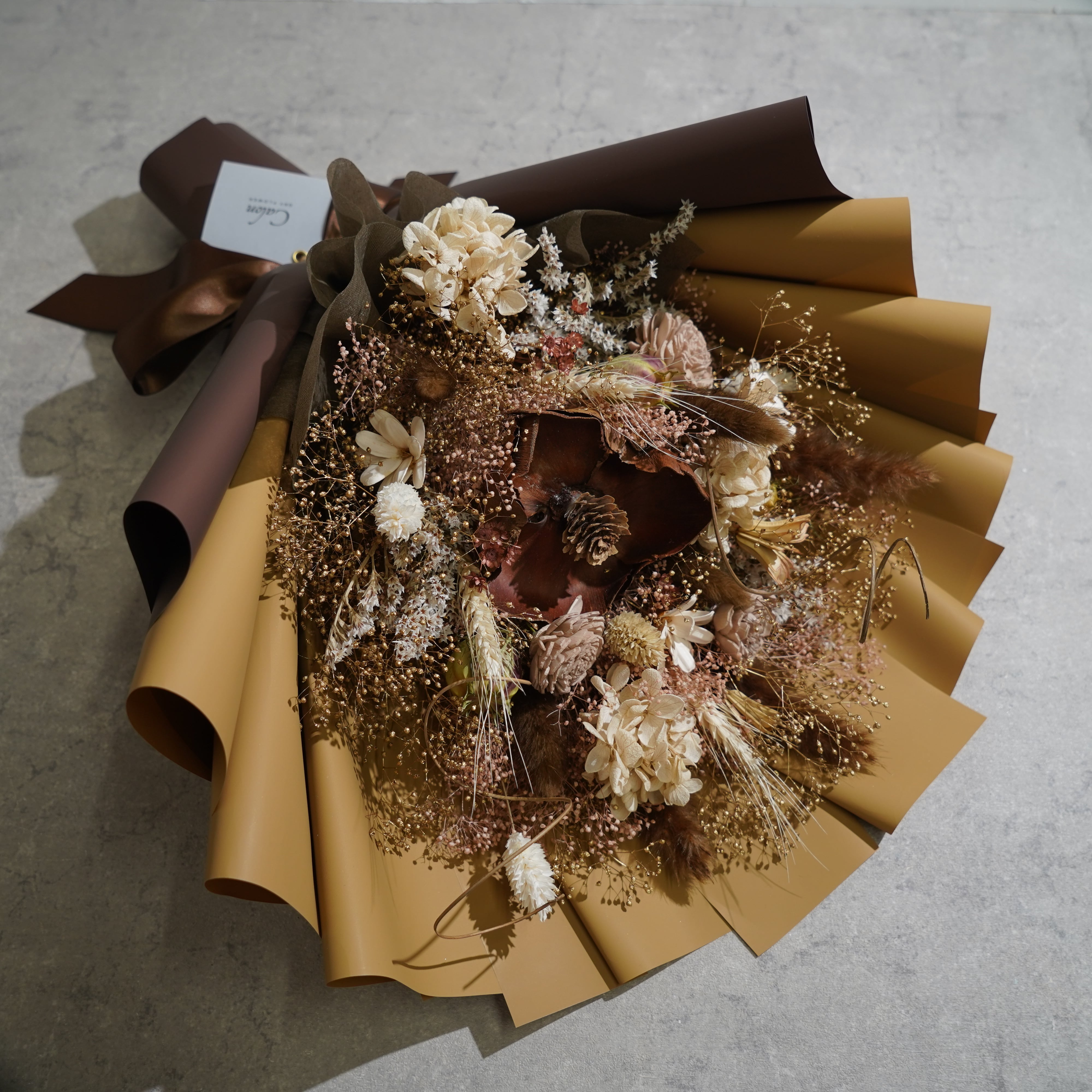 ドライフラワーの花束 バラ＆ユーカリ ブラウン ドライフラワーの花束 バラ＆ユーカリ ブラウン