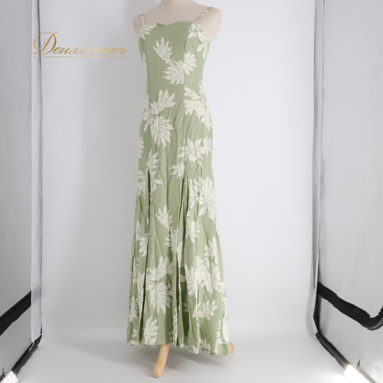 フラダンス 衣装 CC Fashions CCファッション ワンピース ドレス グリーン系 ハワイ製 ツートンカラー キャミソールドレス ラウアエ柄 シンプル かわいい 華やか 明るい 軽やか ハワイアン アロハ ハワイアンプリント ダンス レッスン 練習