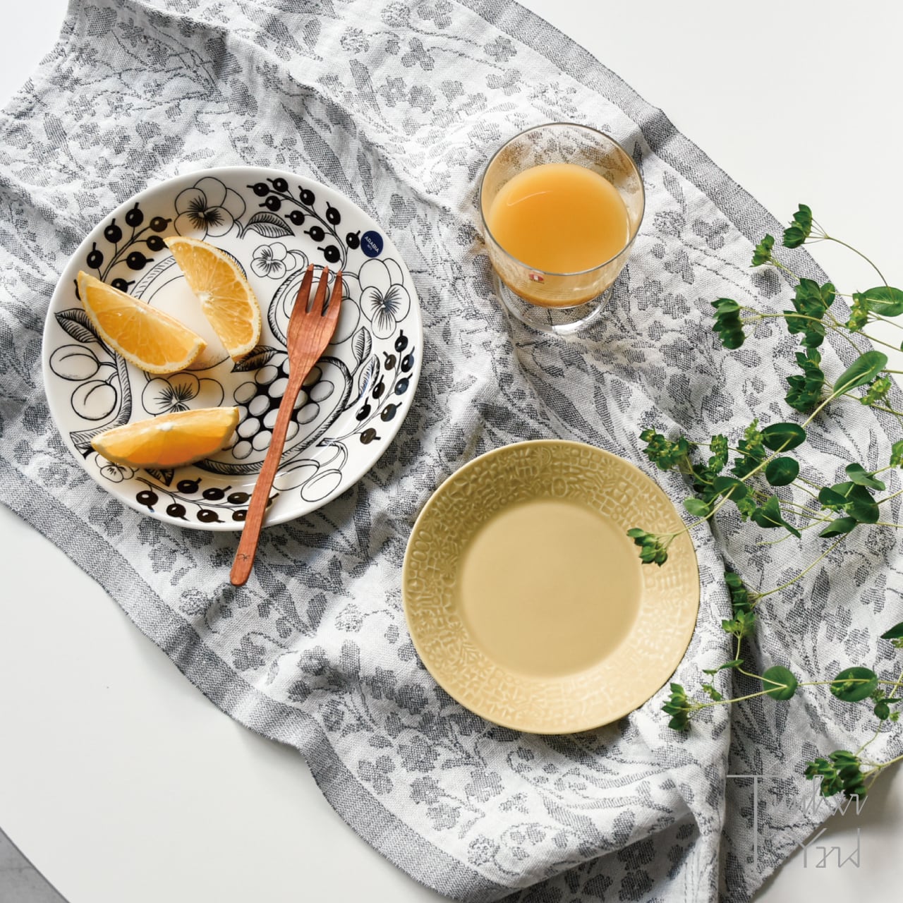 在庫限り】NIITTY タオル / white-grey / 48×70cm / ウォッシュド