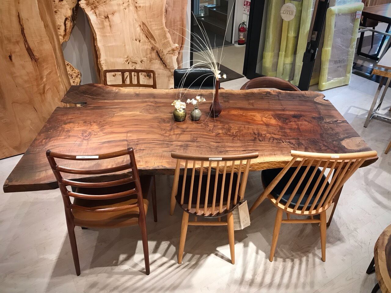 クラロウォールナット_2100×1280-1060-1000×50_横浜元町店_テーブル天