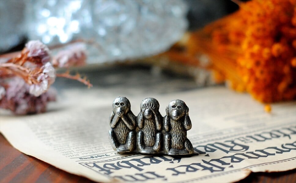 見猿聞か猿言わ猿　イギリス　ヴィンテージ　猿　アンティーク　雑貨 見猿聞か猿言わ猿イギリスヴィンテージ猿アンティーク雑貨