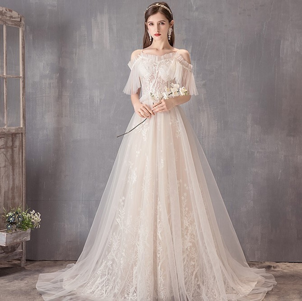 ウエディングドレス キャミソール 編み上げ 細見えシルエット  