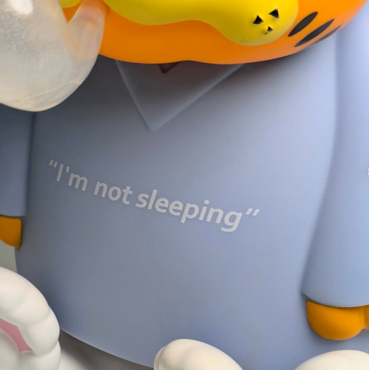 【 Garfield（ ガーフィールド ） 】 ソフビフィギュア パジャマ鼻提灯ver. / 『I'm not sleeping』〚アメリカン雑貨 アメトイ〛