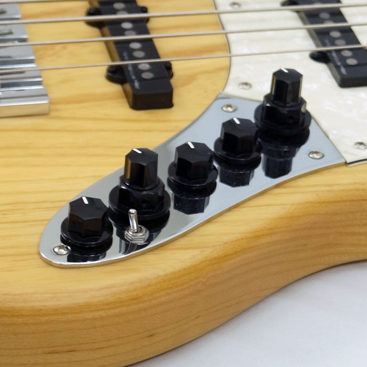 Sire Marcus Miller V7 ASH REISSUE 5-String (Natural Satin