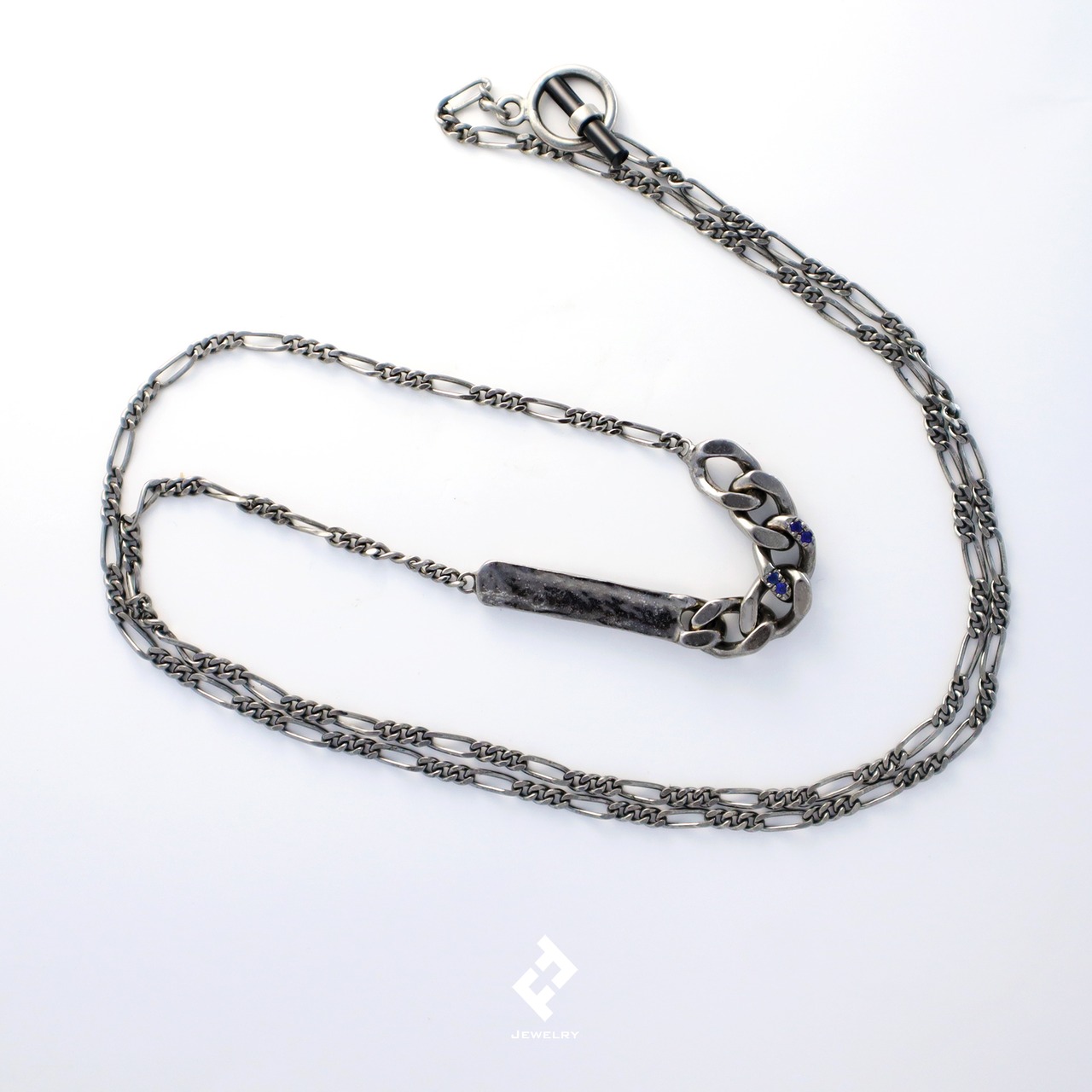 +cadenas・ バーネックレス (black+sapphire)
